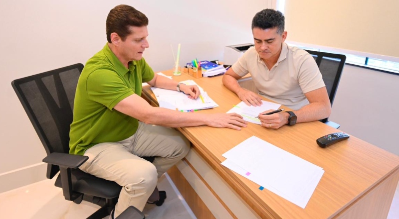 David Almeida reduz tarifa de ônibus para R$ 5 e coloca Manaus na contramão dos reajustes nacionais