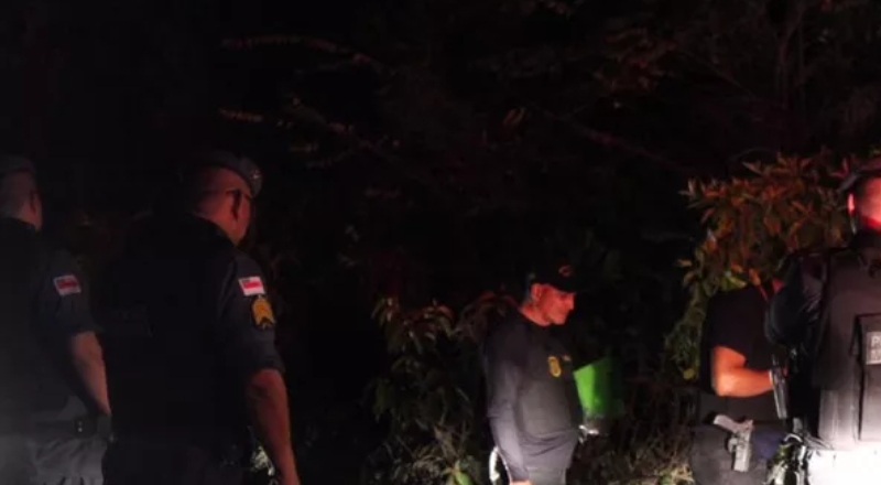 Amarrado, homem é salvo pela polícia antes de ser executado por facção em Manaus; veja vídeo