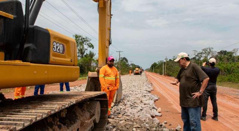 Em artigo, Eduardo Braga defende que o asfaltamento da BR-319 é “pauta de sobrevivência” para o Amazonas