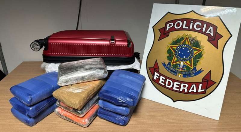 PF apreende 11 kg de maconha no Aeroporto Internacional de Manaus