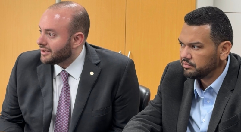 Deputado Fausto Jr. se reúne com prefeito de Beruri no Ministério da Integração para tratar da construção de casas no município