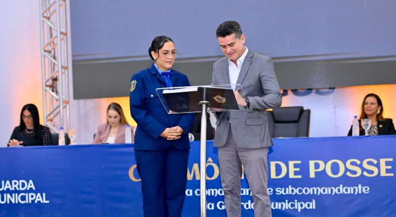 David Almeida empossa primeira mulher comandante da Guarda Municipal e anuncia concurso para 590 novos agentes