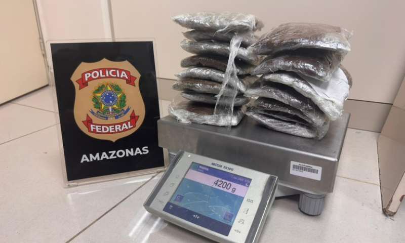 PF intercepta duas tentativas de tráfico de drogas no Aeroporto Internacional de Manaus