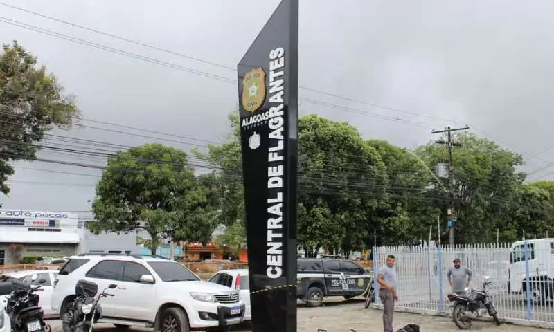 "De homem eu não apanho mais", diz jovem que esfaqueou o companheiro após discussão