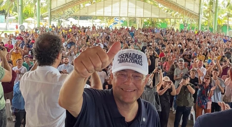 Eduardo Braga vira fenômeno nas pesquisas ao liderar nos dois votos para o Senado