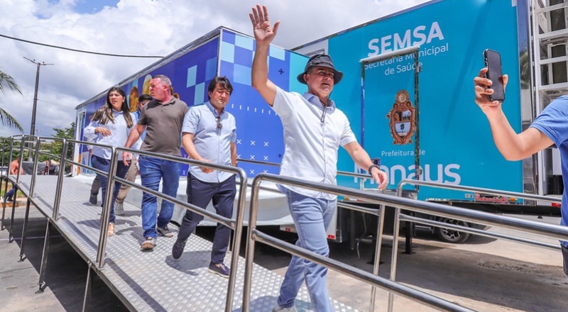 David Almeida entrega UBS Móvel e amplia acesso à saúde básica em áreas vulneráveis