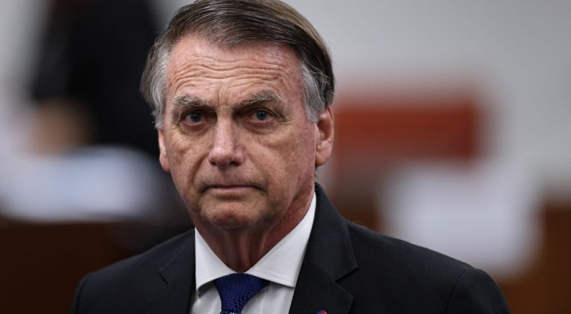 Moraes nega pedido de prisão domiciliar de Bolsonaro