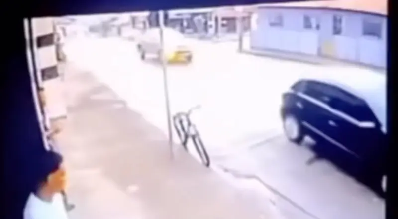 vídeo mostra momento em que homem é executado no meio da rua; veja