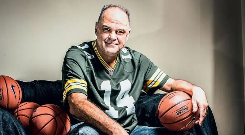 Lenda do basquete, Oscar Schmidt é cremado com a camisa da Seleção em cerimônia íntima