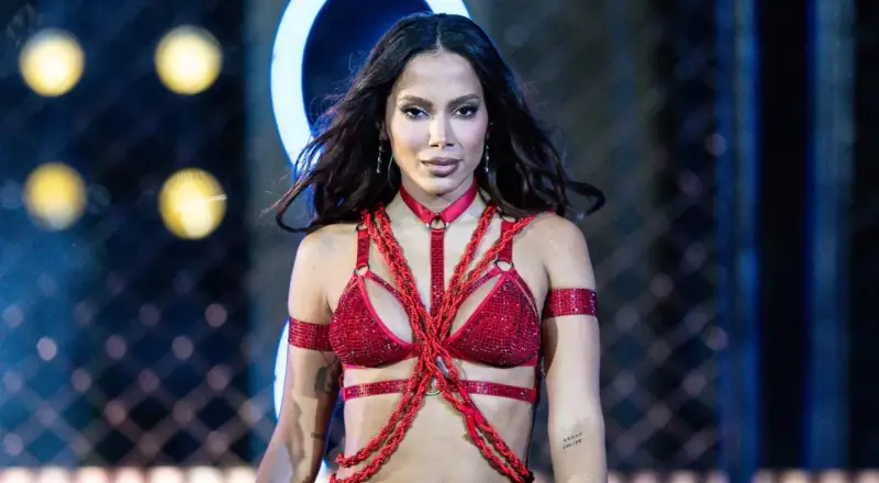 'Achei que eu arrasei', se gaba Anitta sobre performance no Saturday Night Live