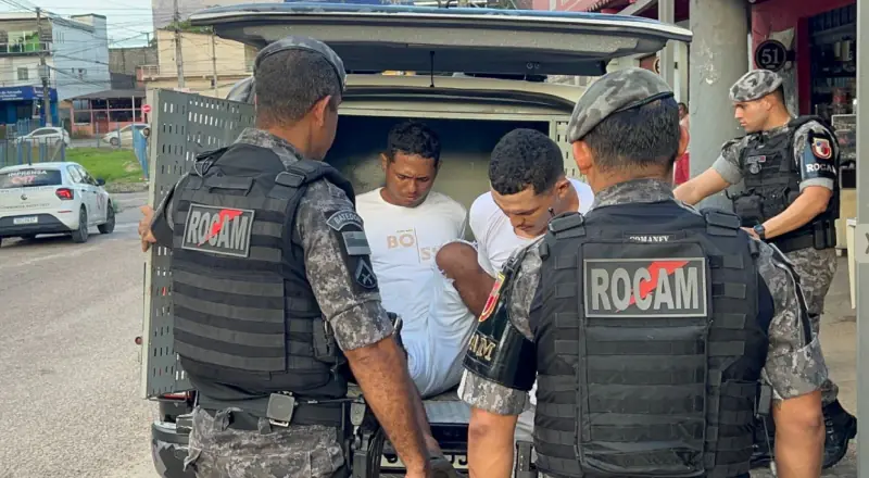 Dupla de venezuelanos é presa vendendo drogas "na maior tranquilidade" na rodoviária de Manaus