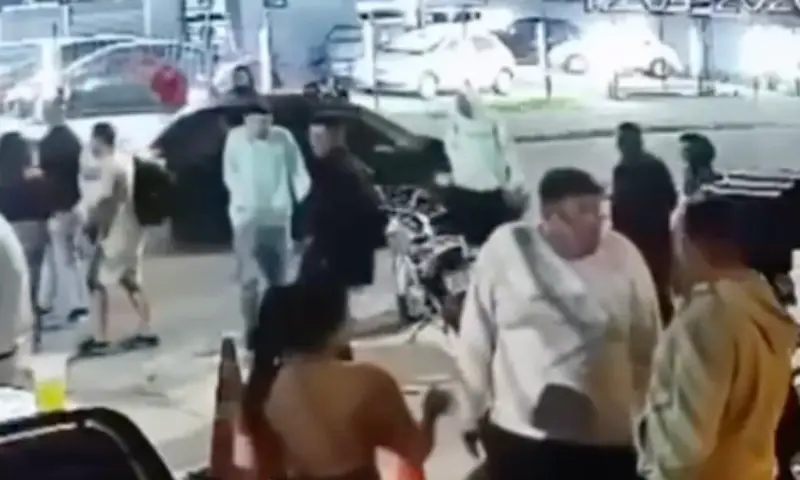 veja momento em que homem é executado por pistoleiro misterioso