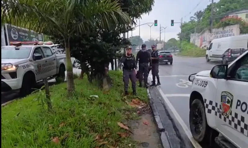 "Me ajuda pelo amor de Deus!"