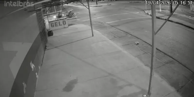 Vídeo mostra momento em que homem é morto com um tiro na cabeça; veja