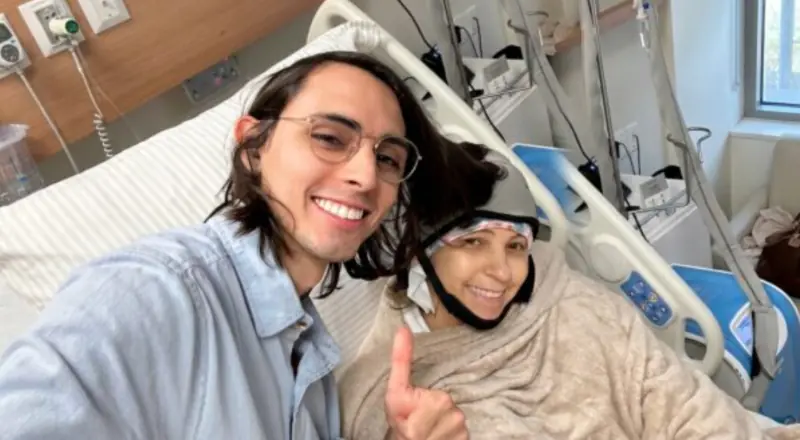 Juíza Elza de Mello, mãe de Amom Mandel, celebra vitória contra o câncer