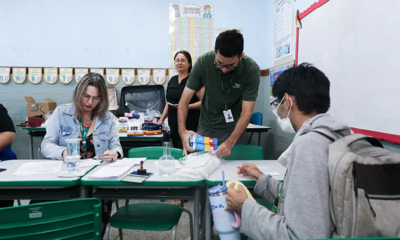 Prefeitura de Manaus leva cidadania ao Viver Melhor com grande ação do 'Manaus Cidadã'