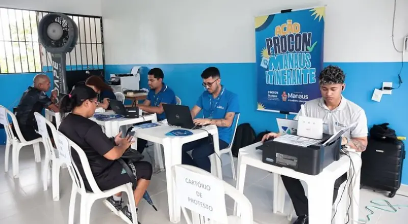 Procon Itinerante oferece negociação de dívidas e orientação jurídica na zona Sul de Manaus