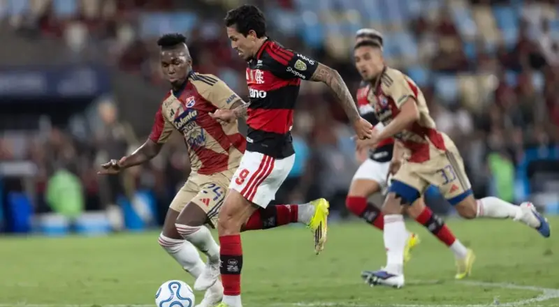 Flamengo enfrenta Independiente Medellín nesta quinta (7); confira escalações e transmissão
