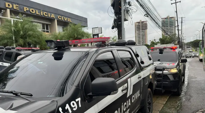 policiais são presos durante megaoperação em Manaus