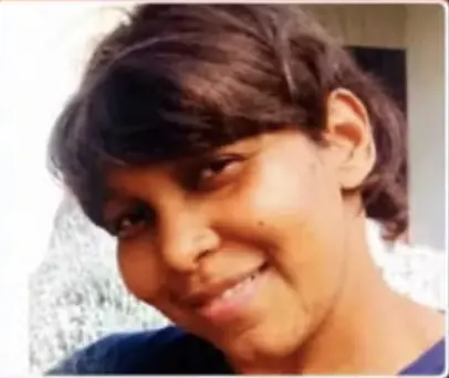corpo de mulher é encontrado enterrado após mãe perceber cheiro forte no quintal; veja imagem