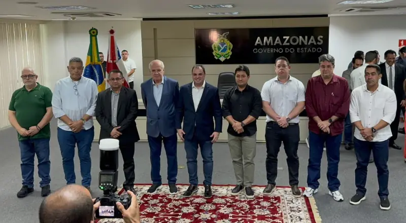 Governador Roberto Cidade anuncia novo time de secretários estaduais