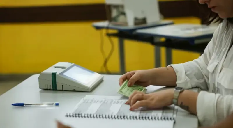 prazo para regularizar o título de eleitor acaba nesta quarta-feira (6)