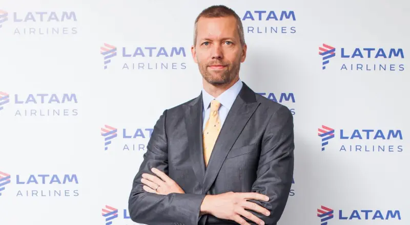 Fim da 6x1 pode acabar com voos internacionais, alerta CEO da Latam