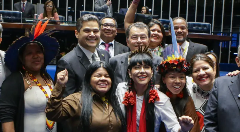 Com parecer favorável de Eduardo Braga, Senado aprova projeto que cria Universidade Indígena