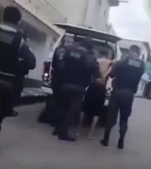 mulher fica entre a vida e a morte após ser espancada pelo marido na frente da filha em Manaus