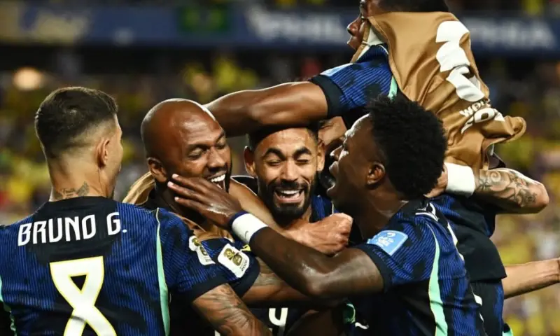 Brasil vence o Haiti por 3x0
