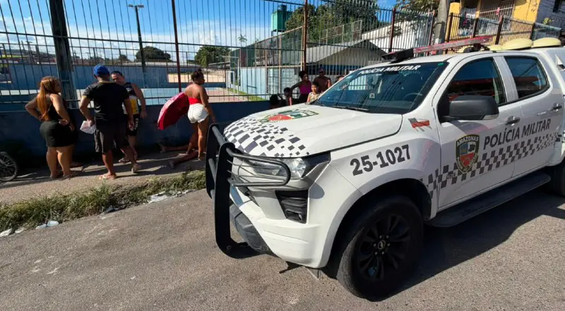 Ladrão de fio se finge de morto após ser capturado por moradores do bairro São José