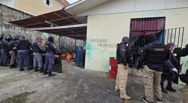 Pente-fino em presídio revela celulares, drogas e armas em Parintins