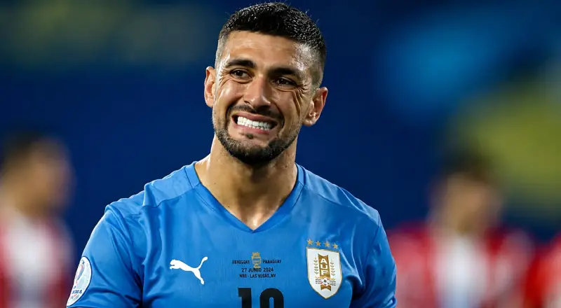 Arrascaeta deixa treino com dores e pode ficar fora da Copa Arrascaeta pode ficar fora da Copa Do Mundo