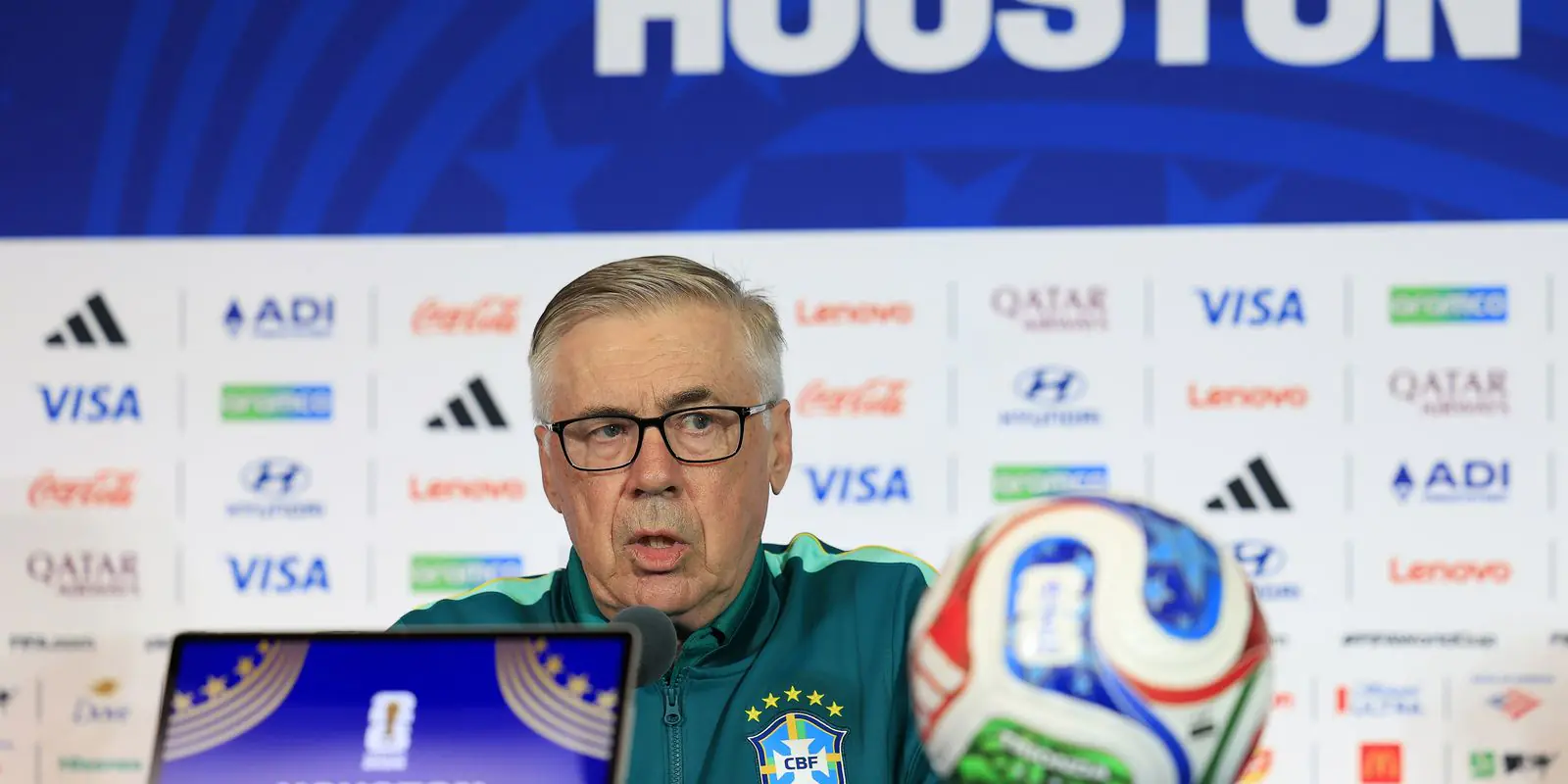 Ancelotti omite escalação do Brasil e surpreende antes de jogo contra Japão