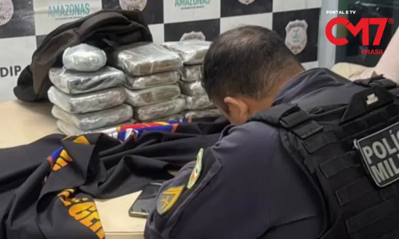 Jovem é preso com 15 quilos de drogas ao desembarcar de embarcação vinda de Coari