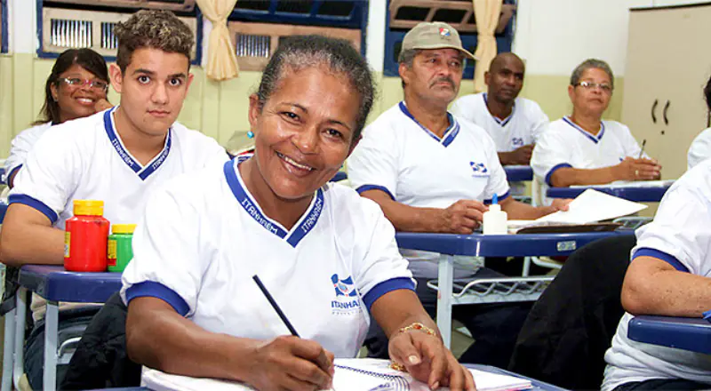 Último dia: Fundação Bradesco encerra nesta terça-feira (30) as inscrições para 35 vagas gratuitas da EJA