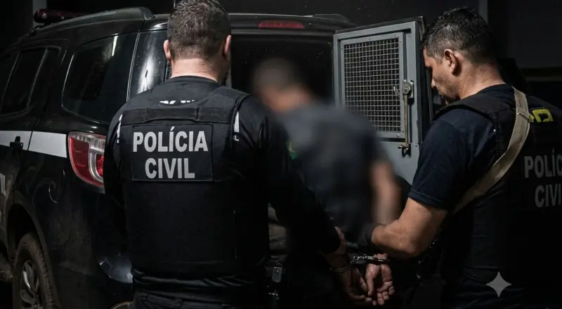 Homem é preso após atacar vítima com faca no interior do Amazonas