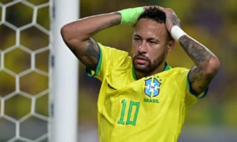 Exame de Neymar mostra melhora, mas mistério sobre retorno contra a Escócia continua