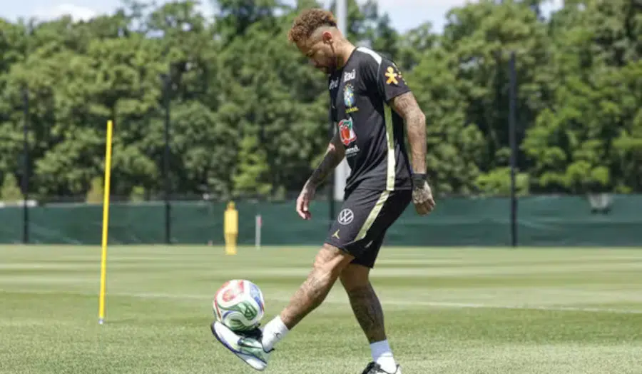 Neymar não deve ser titular do Brasil contra o Japão; saiba mais