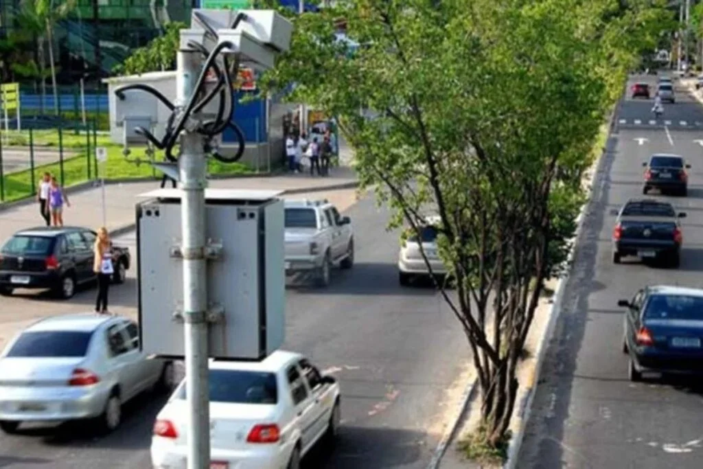 Fiscalização eletrônica é ampliada com novos radares em Manaus; saiba onde eles estão