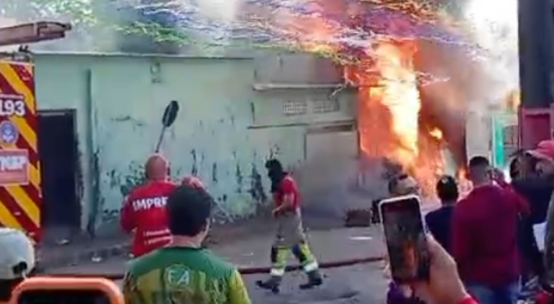 Entenda o ocorrido: Inc3ndio em terreno baldio mobiliza bombeiros na Zona Norte de Manaus; veja vídeo