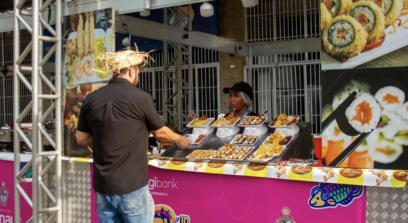 Renato Junior anuncia rua gastronômica e leva secretarias para impulsionar revitalização do Centro de Manaus