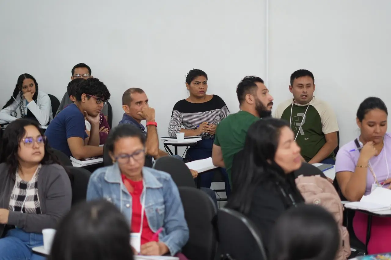 Trilha da Tecnologia abre vagas para capacitação gratuita em inteligência artificial e desenvolvimento web