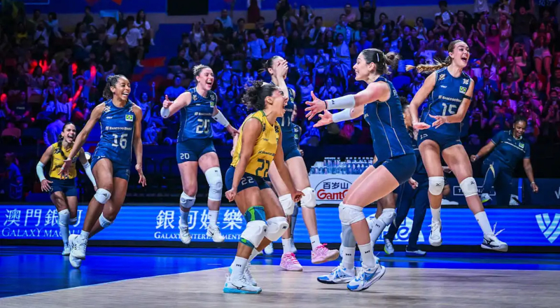 Seleção feminina brasileira de vôlei elimina a Itália e fica a um passo do título inédito da Liga das Nações