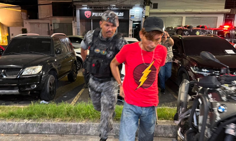 Vulgo ‘The Flash do tráfico’ tenta fugir pelo bueiro mas termina preso pela ROCAM no Mundo Novo; veja vídeo