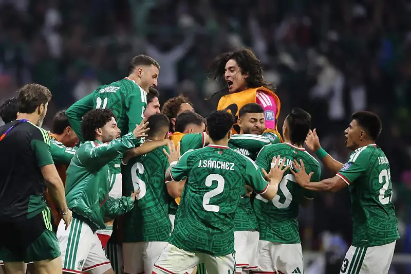 México vence o Equador e garante vaga nas oitavas da Copa do Mundo