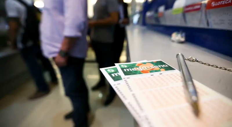 Mega-Sena acumula e próximo sorteio deve pagar R$ 70 milhões; confira as dezenas