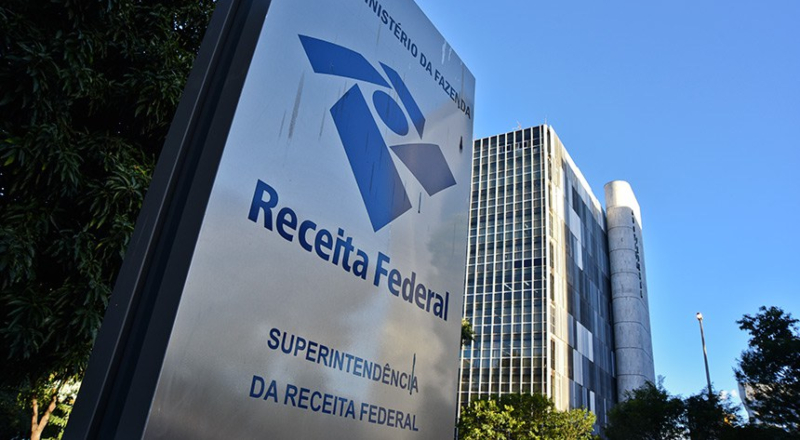 Receita Federal libera consulta ao 3º lote da restituição do IR 2026; mais de 2,7 milhões serão pagos , veja como consultar