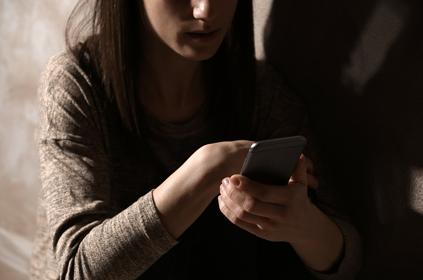 Violênci4 digital contra mulheres cresce e Defensoria do Amazonas orienta como denunciar cr1mes na internet