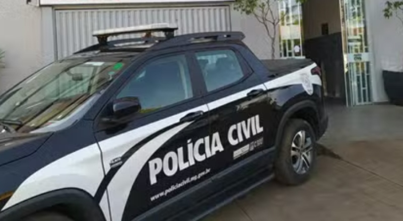 Absurdo! Mãe finge dormir e flagra a pior cena possível envolvendo sua filha de 5 anos e o padrasto; o indivíduo foi detido pela polícia